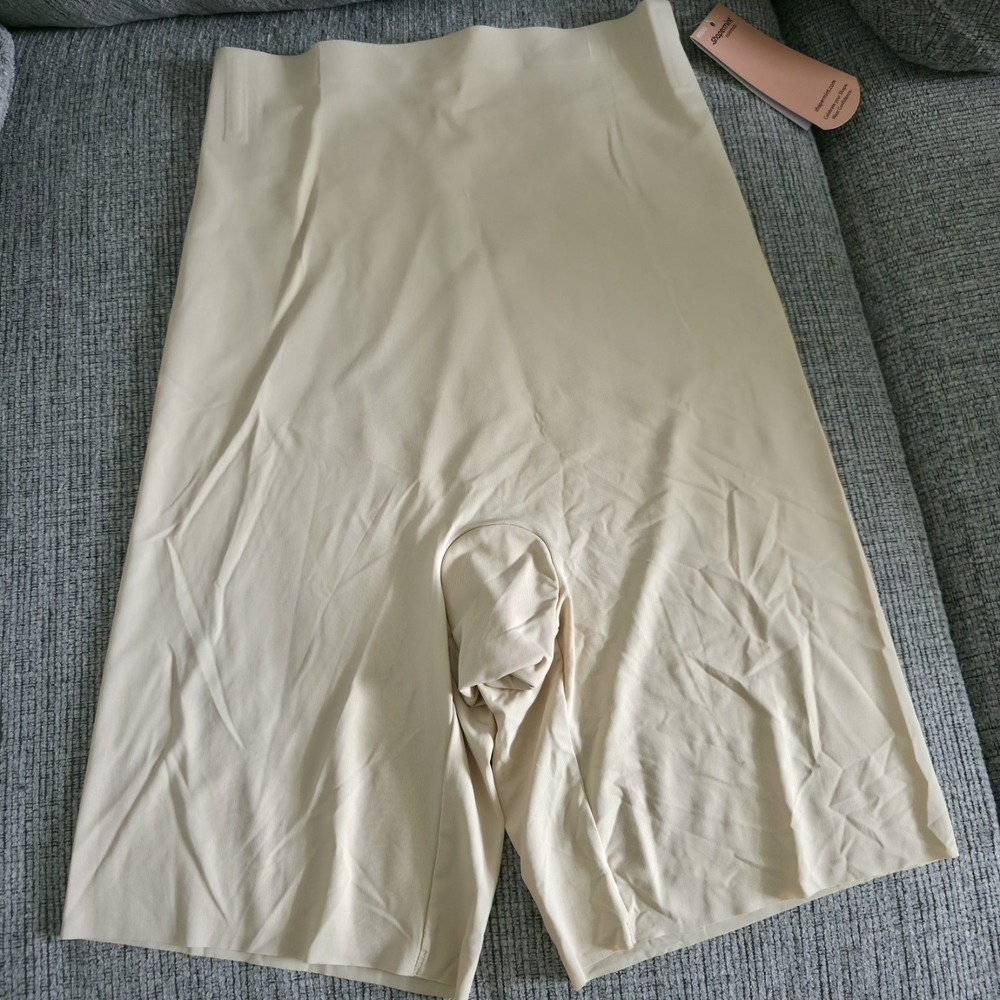 SHAPERMINT High Waisted Body Shorts Shapewear Small Women Tummy Control.C42